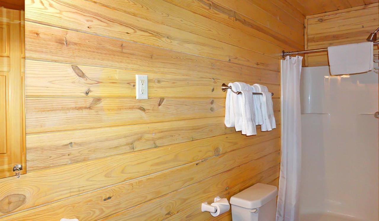 Wimberley Log Cabins Resort And Suites- Unit 8 Zewnętrze zdjęcie